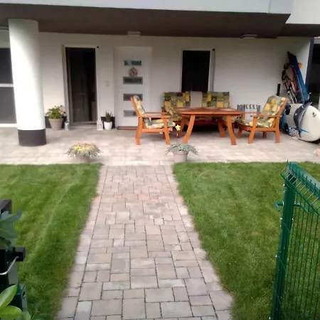 Admiral Apartman With Pool And Garden