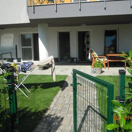 Admiral Apartman With Pool And Garden Διαμέρισμα