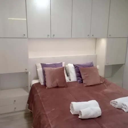 Admiral Apartman With Pool And Garden Apartamento *