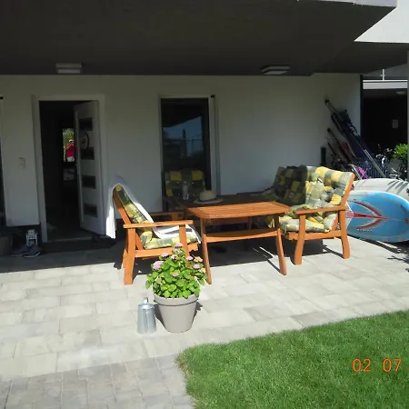 Apartamento Admiral Apartman With Pool And Garden *