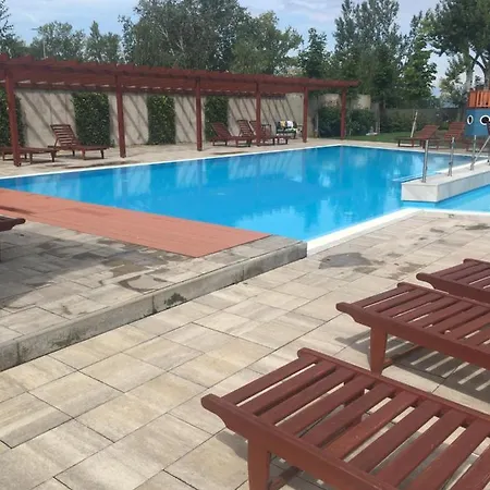 Admiral Apartman With Pool And Garden Διαμέρισμα