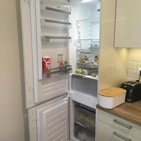 Admiral Apartman With Pool And Garden