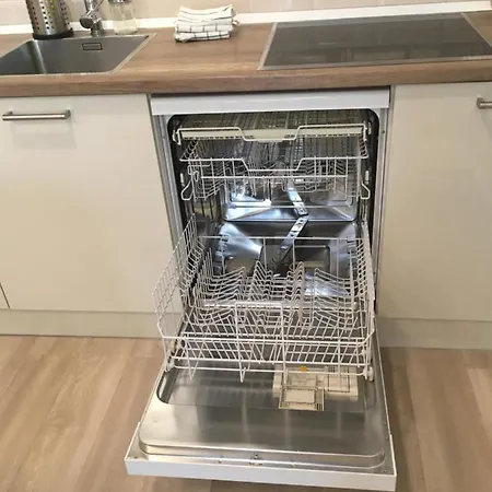 Admiral Apartman With Pool And Garden Apartamento