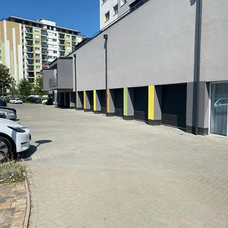 Apartamento Admiral Apartman With Pool And Garden Siófok