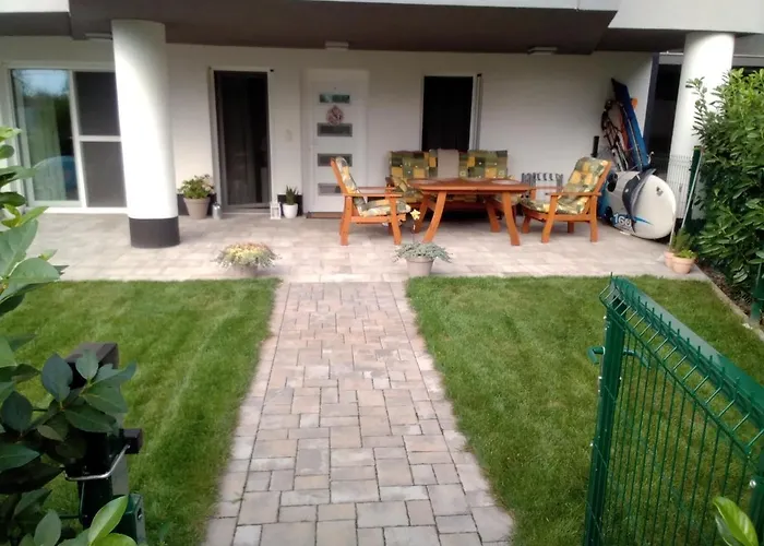 Admiral Apartman With Pool And Garden