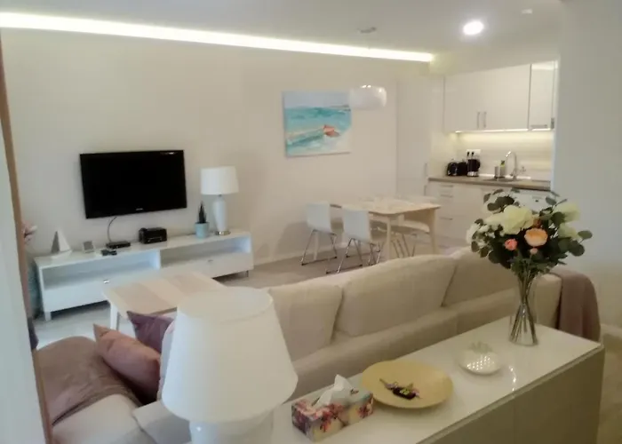 Admiral Apartman With Pool And Garden Daire Siofok