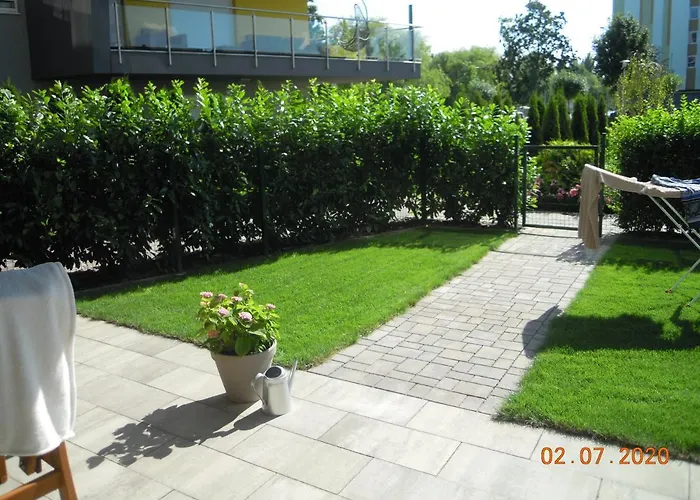 Admiral Apartman With Pool And Garden Appartamento Siófok