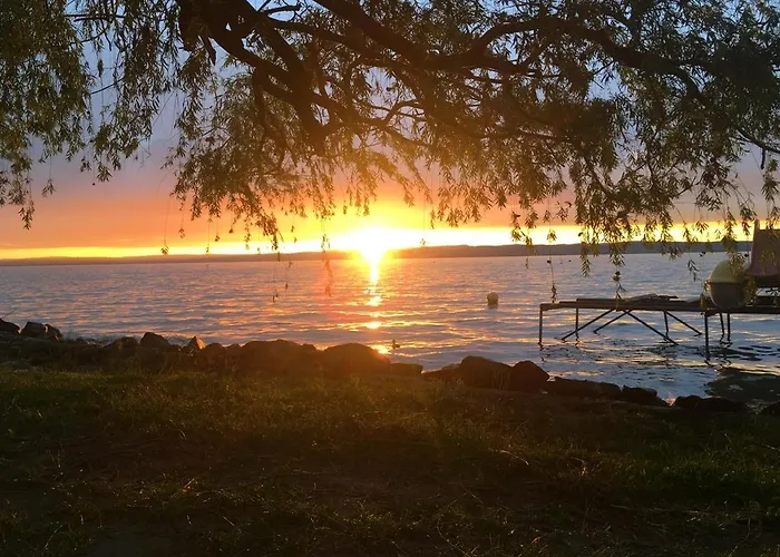 Admiral Apartman With Pool And Garden Siófok