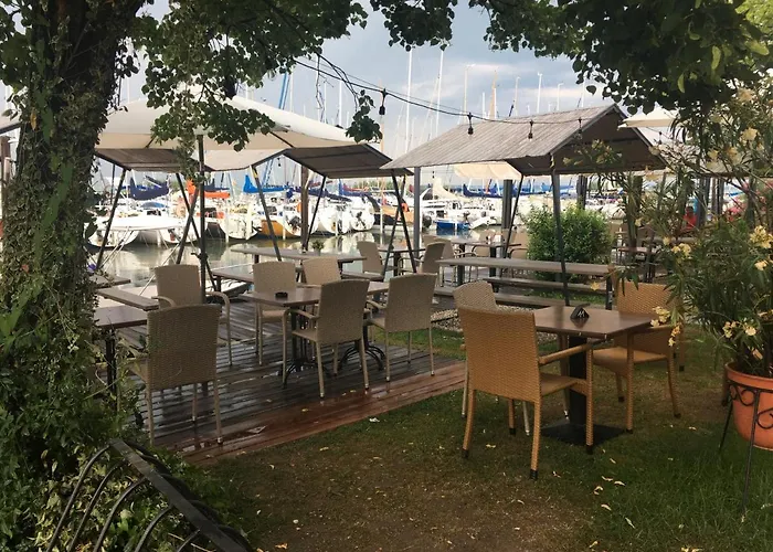 Admiral Apartman With Pool And Garden * Siofok