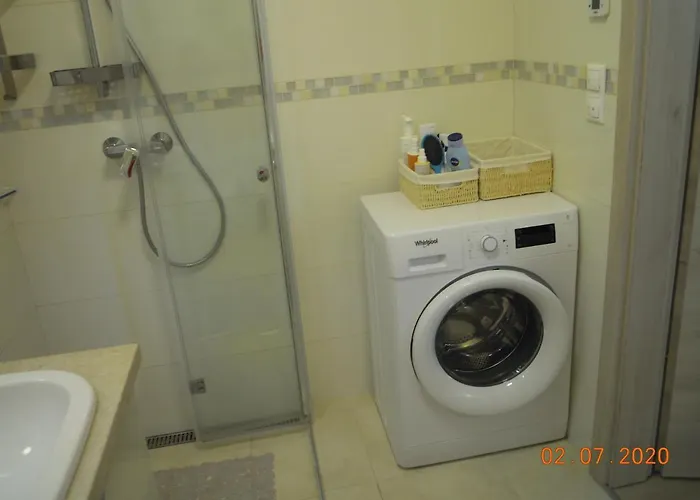 Appartamento Admiral Apartman With Pool And Garden