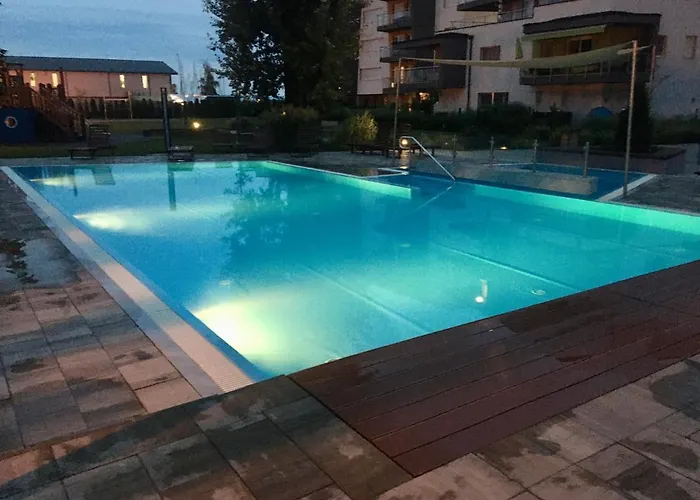 Appartamento Admiral Apartman With Pool And Garden Siófok
