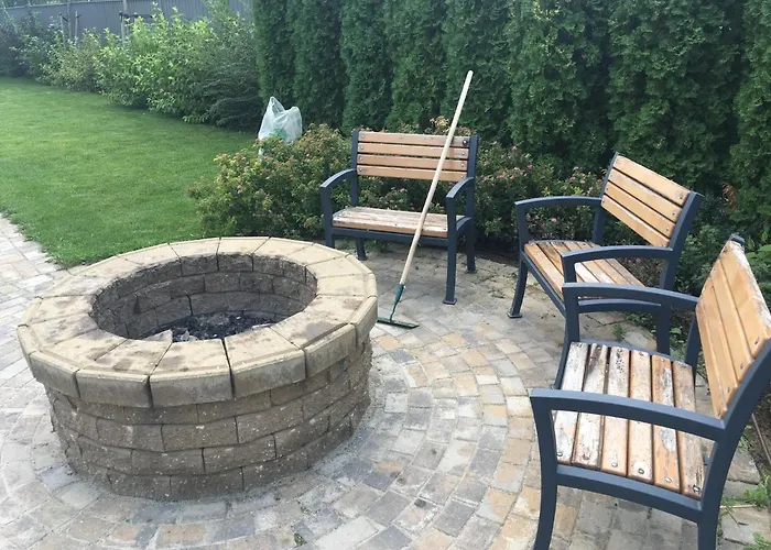 Appartamento Admiral Apartman With Pool And Garden