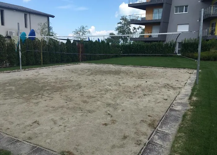 Admiral Apartman With Pool And Garden