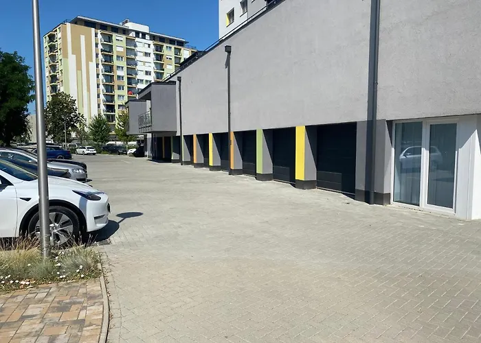 Appartamento Admiral Apartman With Pool And Garden Siófok